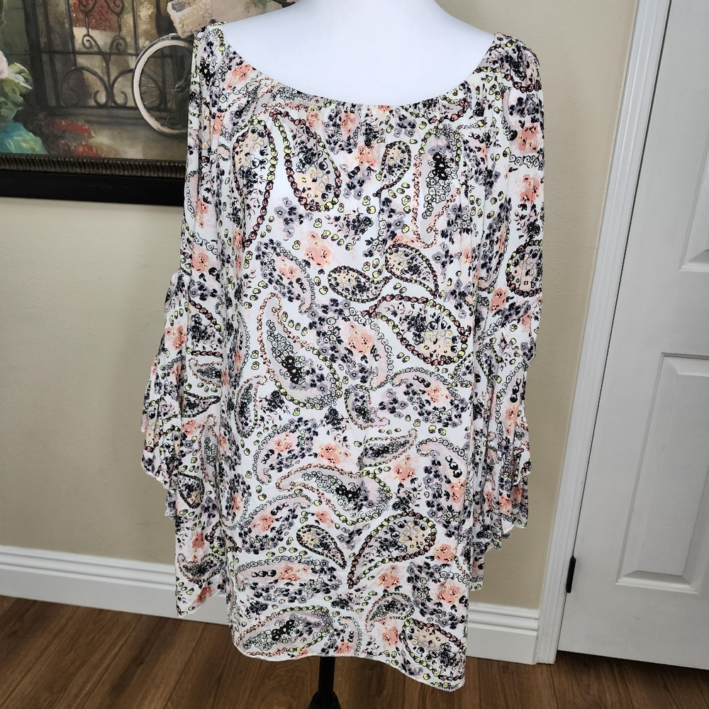 4/$25 FEVER off the shoulder paisley boho top, size XL